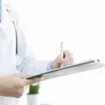 Связь ночного онемения пальцев рук с компрессией сосудов шеи