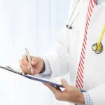 Плюсы и минусы имплантации зубов и правила подготовки